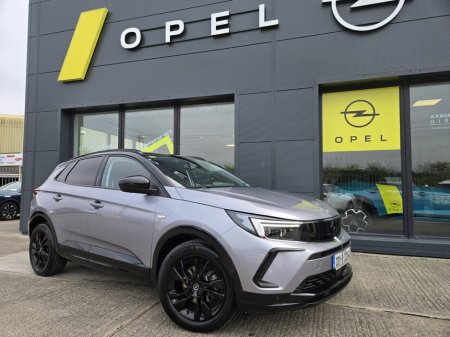 2023 Opel Grandland X  €29,000