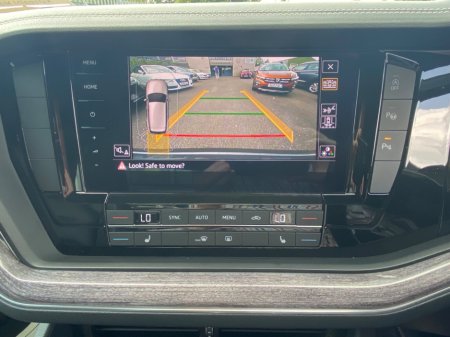 2021 Volkswagen Touareg  €38,170 thumbnail