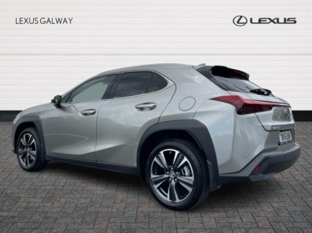 2024 Lexus UX 250 H DynamicLexus Link & Cloud Navi // Remote Central Locking // Heated Mirrors // Power Folding Mirrors // USB Connection // Apple Carplay €45,945