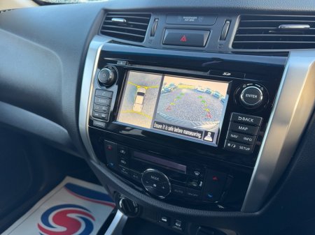 2018 Nissan Navara *NO VAT* 2.3 DCI TEKNA D/C 4DR €21,999 thumbnail