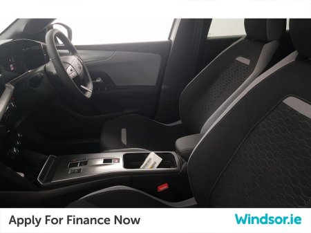 2025 Opel Mokka Elegance Hybrid 136 bhp €33,995