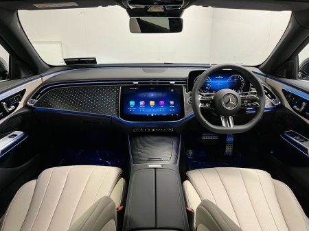 2026 Mercedes-Benz E Class 300de AMG - 20 Inch Alloys - Reversing Camera - Ambient Lighting - Sat Nav - Climate Control - Electric Heated Memory Seats - Keyless Start - Apple CarPlay/Android Auto €91,236