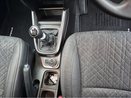 2024 Suzuki Vitara 1.4 B/JET HYBRID SZ5 AL €29,500 thumbnail