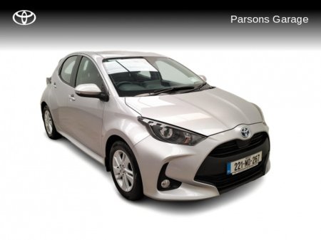 2022 Toyota Yaris 1.5 HYBRID LUNA SPEC