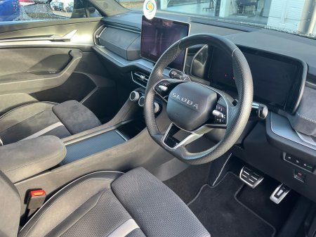 2025 Skoda Kodiaq SPORTLINE 2.0TDI 190HP DSG 4x4 €69,995 thumbnail