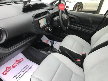 2020 Toyota Aqua AQUA 1.5 HYBRID €13,950 thumbnail