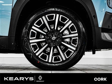 2025 Renault 4 iconic 52kWh 150hp thumbnail