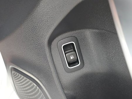 2021 Mercedes-Benz A Class A 250 E AMG LINE EXECUTIVE, Plugin Hybrid, Reversing camera €26,895 thumbnail