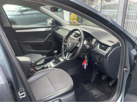 2019 Skoda Octavia SOL 1.6 TDI 115HP 4DR €16,450 thumbnail