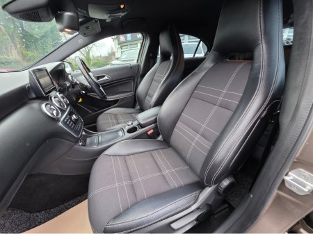 2013 Mercedes-Benz A Class A180 AMG INTERIOR HALF LEATHER SEATS / HI SPEC / SYSTEM LOW ROAD TAX BAND / SIMI DEALER thumbnail