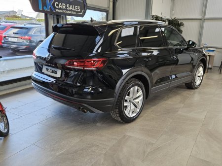 2023 Volkswagen Touareg 3.0TDI 231HP Elegance 4M DSG €51,000