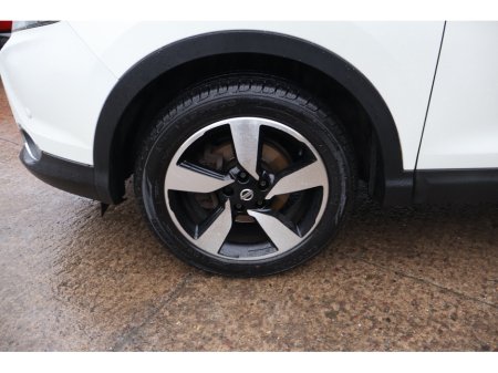 2017 Nissan Qashqai N-CONNECTA 360  Great Spec Exceptional Condition! €13,995 thumbnail