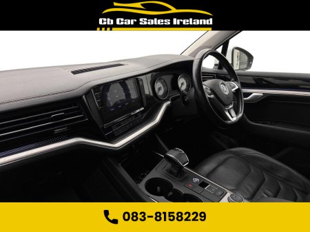 2019 Volkswagen Touareg 3.0 TDI V6 SEL SUV 5dr Diesel Tiptronic 4Motion Euro 6 (s/s) (231 ps) 1 OWNER + HEATED FRONT SEATS + PARKING SENSORS €44,650