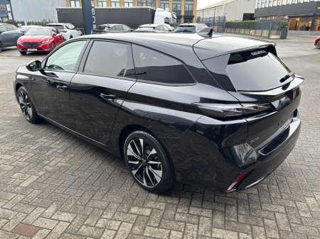 2026 Peugeot 308 Allure 1.2 PureTech Hybrid 136 e-DCS6 €38,695 thumbnail