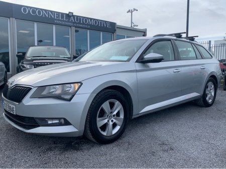 2017 Skoda Superb  €14,999