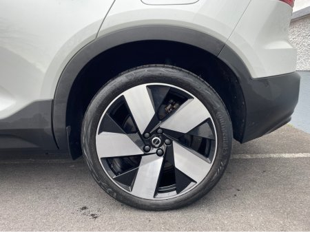 2022 Volvo XC40 ULTIMATE - 69KW BIGGER BATTERY - APPLE PLAY - 120TAX - NEW NCT €28,750 thumbnail