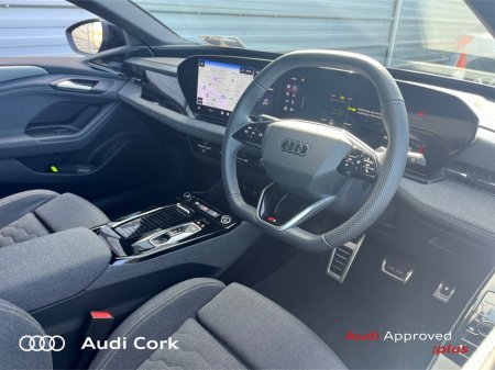 2025 Audi A6 Avant e-tron AVANT E-TRON PERFORMANCE S-LINE AUTOMATIC €73,995 thumbnail