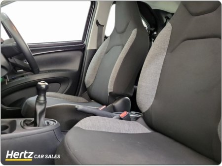 2023 Toyota Aygo X PULSE 1.0 Petrol Manual €13,995 thumbnail