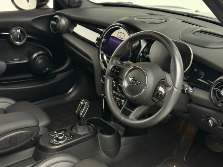 2023 MINI Cooper S ELECTRIC LEVEL 3 €25,990 thumbnail