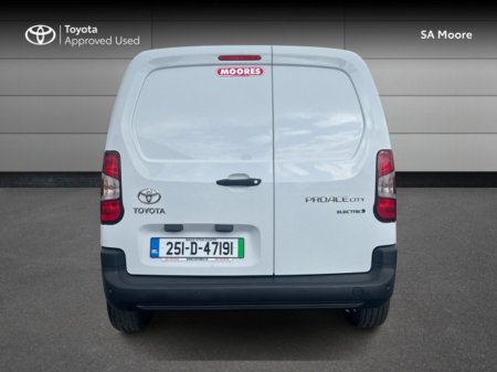 2025 Toyota Proace City 50KW - DISPLAY STOCK - GREAT VALUE €30,750