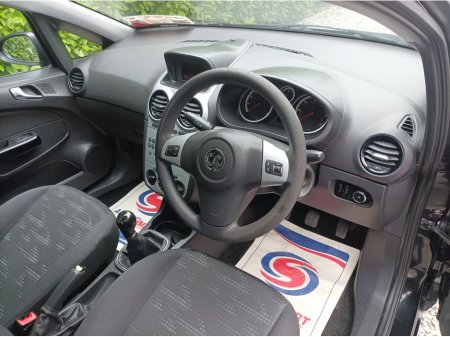 2015 Opel Corsa 1.2 5 SPEED MANUAL €7,995