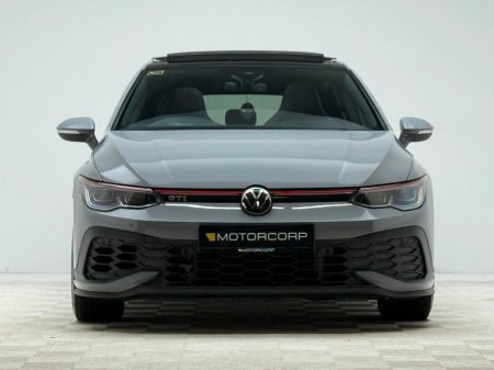 2022 Volkswagen Golf GTI CLUBSPORT 2.0 TSI 300HP *PAN ROOF* €49,990