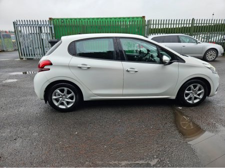 2019 Peugeot 208 ACTIVE 1.2 68 6.2 4DR €9,950 thumbnail