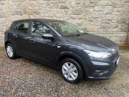 2023 Dacia Sandero COMFORT TCE 90 MY21.5 5DR**//**REVERSE CAMERA**//**BLUETOOTH**//**KEYLESS START**//**MANUFACTURERS WARRANTY**//**CHARCOAL GREY**//*€190 ROAD TAX**//**TRADE IN ACCEPTED! €12,999