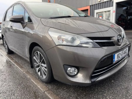 2016 Toyota Verso 1.6 D-4D 112bhp Sol SkyView 7 seater €10,500