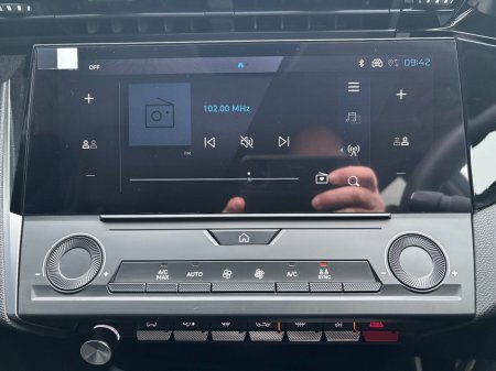 2026 Peugeot 308 1.2 MHEV 145BHP e-DCS6 Allure €35,100 thumbnail