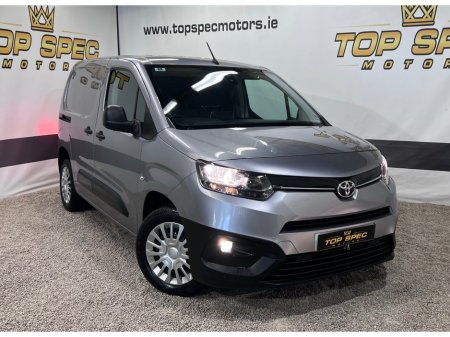 2020 Toyota Proace CITY ICON L1 €15,800