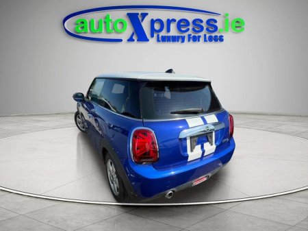2020 MINI Cooper D 1.5 Automatic, Reversing camera €23,995