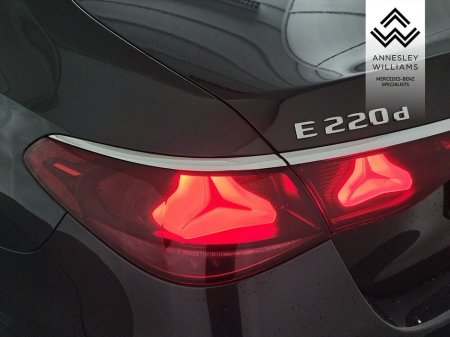 2024 Mercedes-Benz E Class E220d AMG Line thumbnail