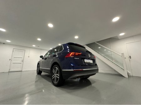 2018 Volkswagen Tiguan (182) TIGUAN 2.0TDI HIGHLINE DSG 4 MOTION VW/AUDI SPECIALISTS WWW.DENISDARCYCARS.IE €26,950 thumbnail