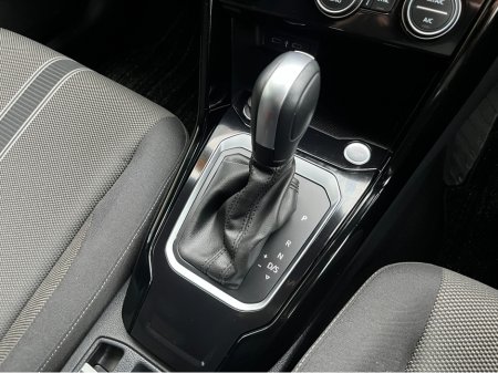 2022 Volkswagen T-Roc STYLE BLACK EDITION AUTOMATIC 2.0 DIESEL //ADAPTIVE CRUISE CONTROL//KEYLESS ENTRY//REVERSE CAMERA// thumbnail