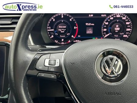 2019 Volkswagen Passat 2.0 TDI HIGH LINE Automatic, Reversing camera €26,995 thumbnail
