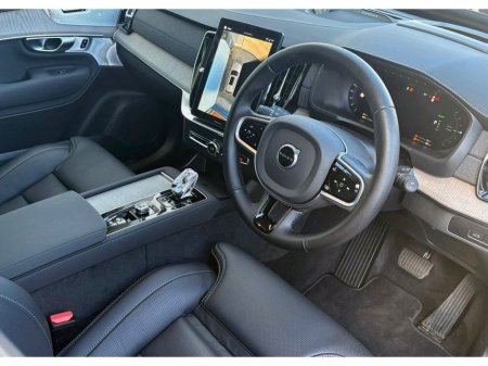 2025 Volvo XC90 T8 ULTRA DARK AWD thumbnail