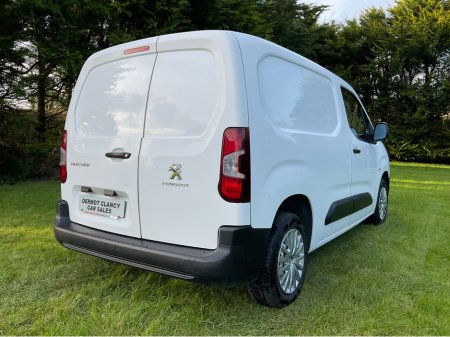 2019 Peugeot Partner ACTIVE PLUS 1.6 BLUEHD BLUEHDI 75 650 €11,750 thumbnail