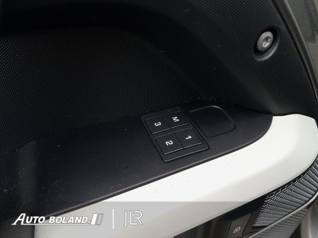 2023 Land Rover Defender 3.0D 90 Hardtop X-Dyn SE - Black Exterior Pack, Electric Towbar, Cold Climate Pack, Extended Wheel Arches €55,995