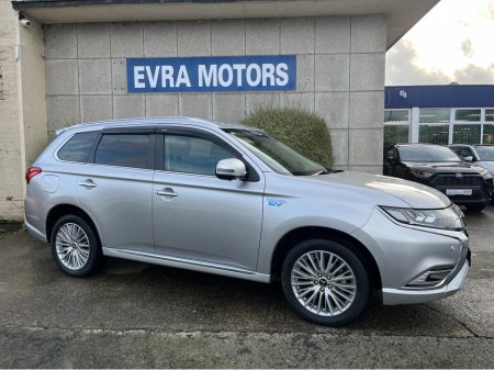 2019 Mitsubishi Outlander G PLUS AUTOMATIC 2.4 PETROL PLUG IN HYBRID //LOW MILES//KEYLESS ENTRY//REVERSE CAMERA//HEATED SEATS AND STEERING WHEEL//ADAPTIVE CRUISE CONTROL// €23,950