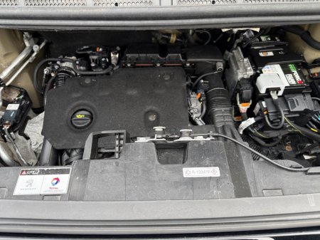 2019 Peugeot Traveller ACTIVE BLUE 1.5 HDI S/S**8 SEATER**NO VAT**ONE UK OWNER**FSH**MINT** €29,450 thumbnail