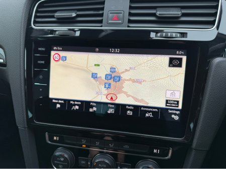 2017 Volkswagen Golf COMFORTLINE 1.2 AUTOMATIC * REAR VIEW CAMERA, AUTO LIGHTS, ADAPTIVE CRUISE CONTROL, POWERED FOLDING HEATED MIRRORS, LUMBAR SUPPORT, 2 KEYS, TOUCH SCREEN RADIO, MULTIFUNCTION STEERING WHEEL* €17,950 thumbnail