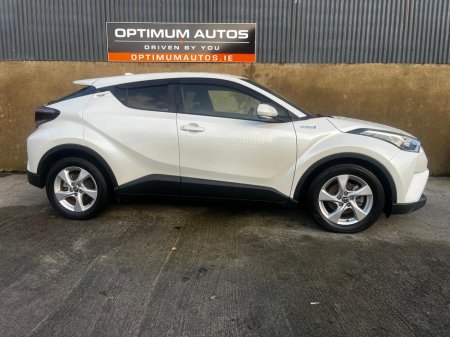 2019 Toyota C-HR Toyota C-HR 1.8 self charging hybrid €21,500