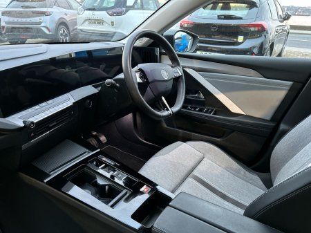 2023 Opel Astra Elegance PHEV 1.6 180ps 8 Speed Auto €29,950