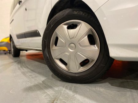 2023 Ford Transit Custom Custom 9 Seats Passanger #83 €55,950