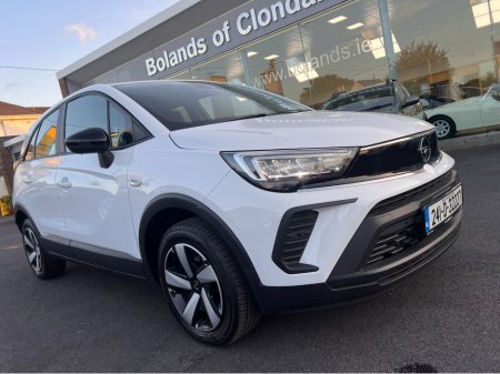 2024 Opel Crossland X **Only 14,000 Kms** Best Value As New 2024 Opel Crossland Diesel Apple Car Play Rear View Camera www.bolands.ie Est.1955 €21,950
