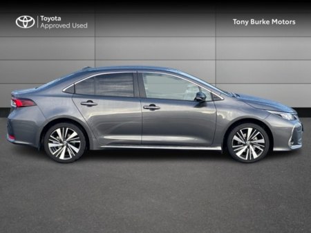 2025 Toyota Corolla Saloon - LUNASPORT - Save EUR 4,800 - 1.8 Hybrid - Superb Features - Automatic - RoadTax EUR 180 // Remote Central Locking // Front Electric Windows // Rear Electric Windows // Electric Mirrors // Hea €34,900