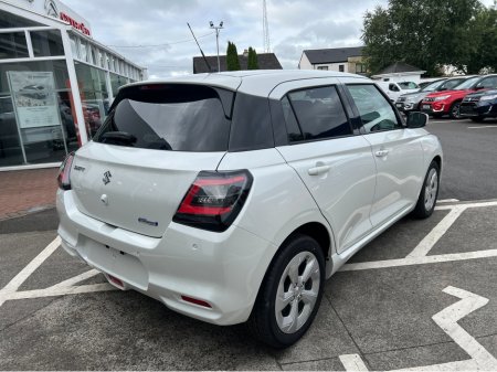 2025 Suzuki Swift motion manual  10 yr warranty available €24,000