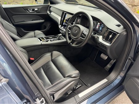 2021 Volvo V60 R-DESIGN T6 RECHARGE 4WD//FULL SERVICE HISTORY//FULL LEATHER//GREAT SPEC//SIMI AND AA DEALER €35,950