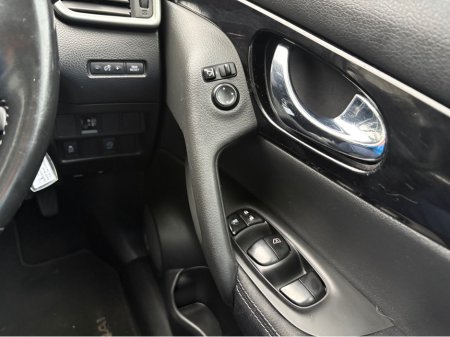 2017 Nissan Qashqai 1.5 Diesel SV €12,895 thumbnail